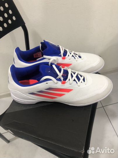 Футзалки adidas 43