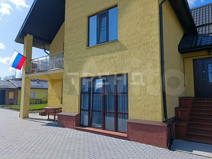 Дом 246 м² на участке 6 сот.