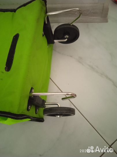 Сумка холодильник на колесиках