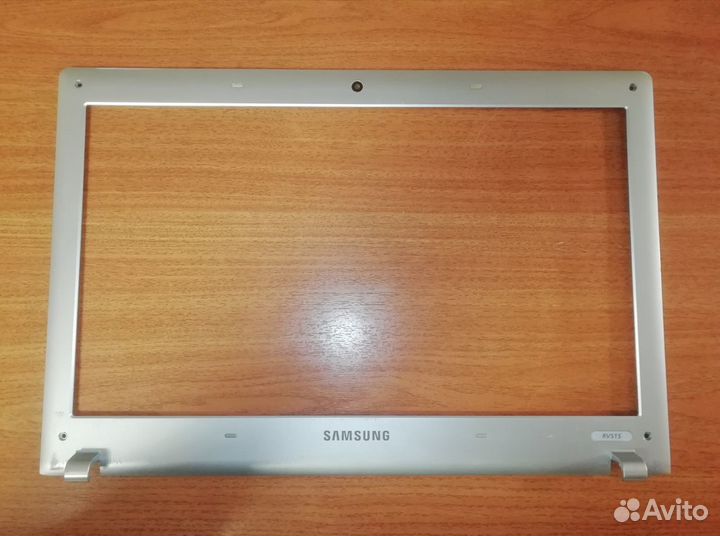 Рамка (базель) матрицы Samsung RV515