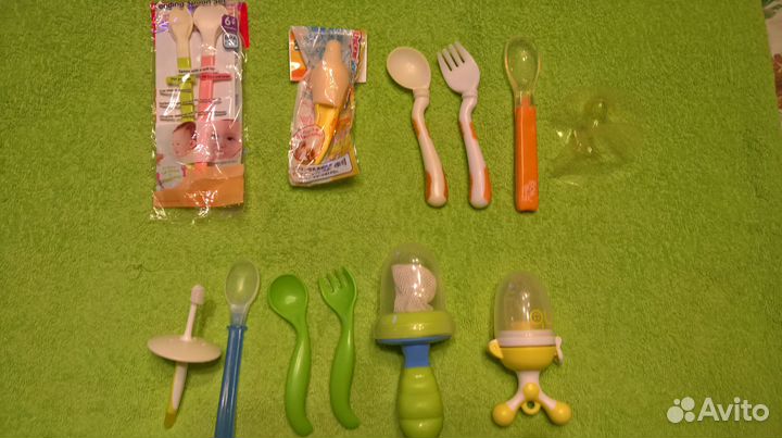 Бутылочки, ниблеры, ложечки