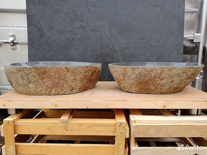 Раковина из натурального камня