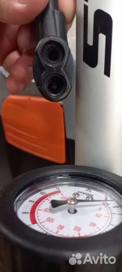 Насос для велосипеда и автомобиля с манометром