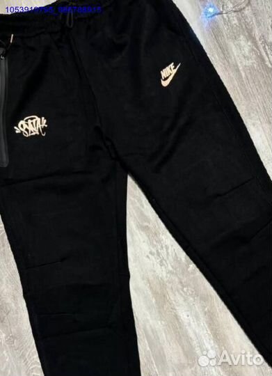 Мужской стиль с костюмом Nike Syna Tech Fleece