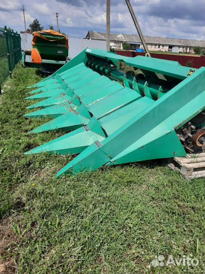 Жатка кукурузная кмс 8