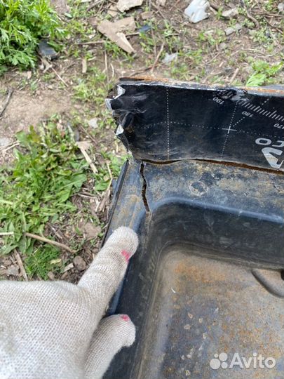 Ниша запасного колеса Volkswagen Passat B6 2.0 FSI