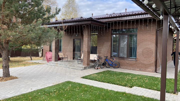 Коттедж 113 м² на участке 12 сот.