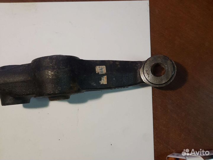 Рычаг передний нижний правый Honda