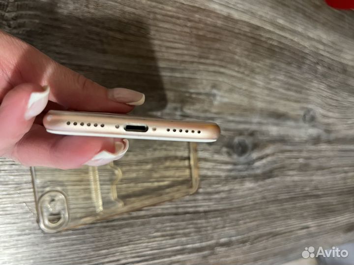 iPhone 8, 64 ГБ