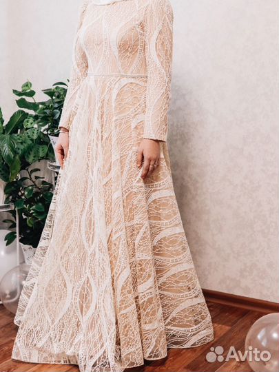 Вечернее платье