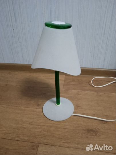 Лампа настольная