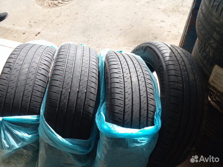 Bridgestone Alenza H/L 33 225/60 R18