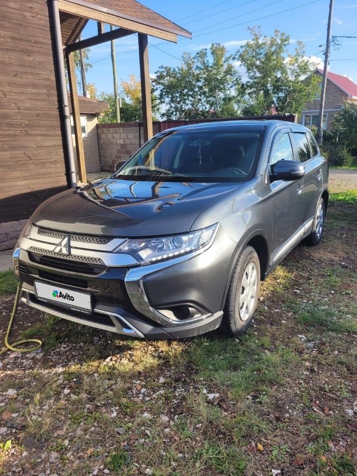 Mitsubishi Outlander: фото владельца