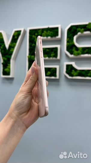 iPhone 8 Plus, 64 ГБ