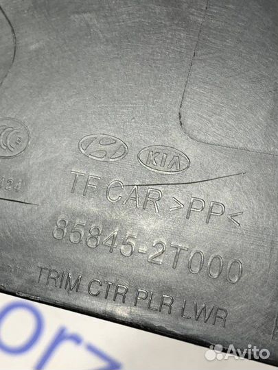 Обшивка средней стойки правая Kia Optima 3 TF