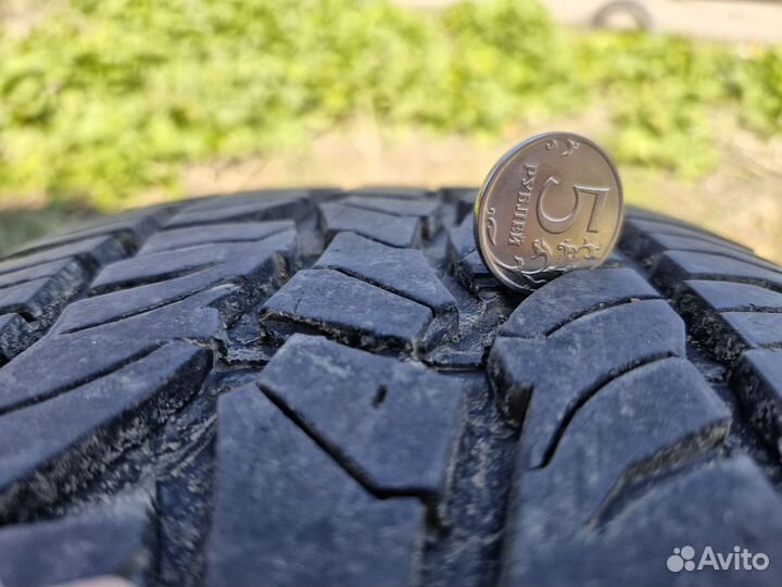 Dunlop Grandtrek AT5 215/65 R16