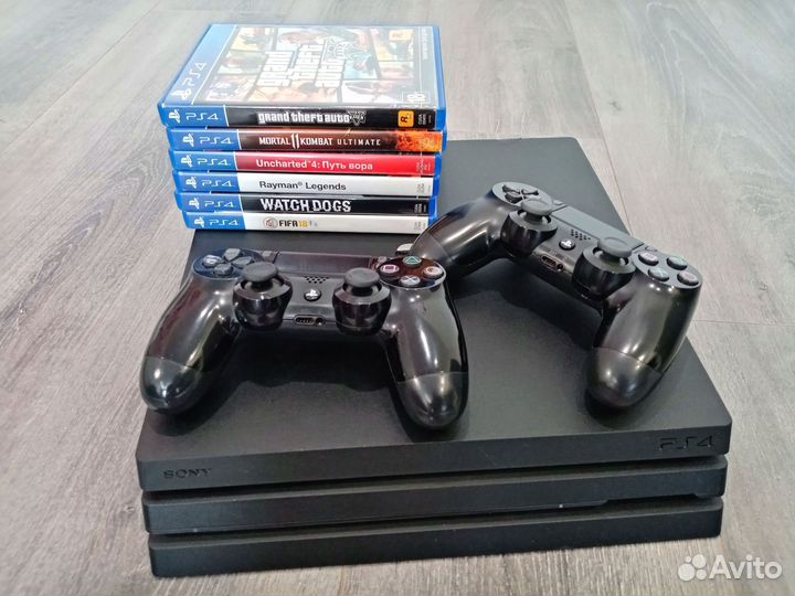 PlayStation 4 Pro 1тб и Игры