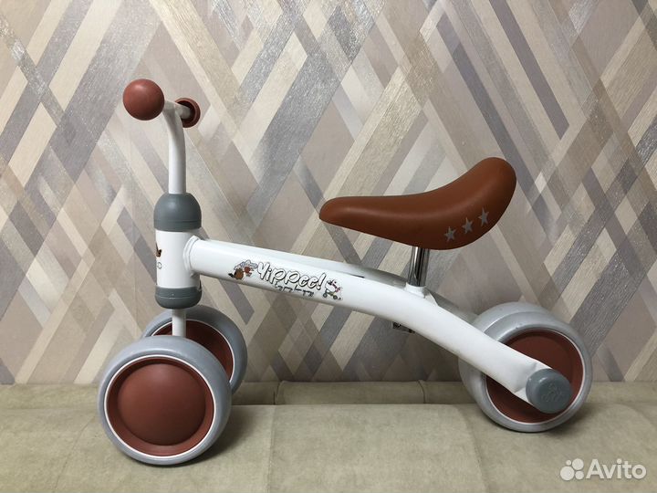 Беговел для малышей от 1 года