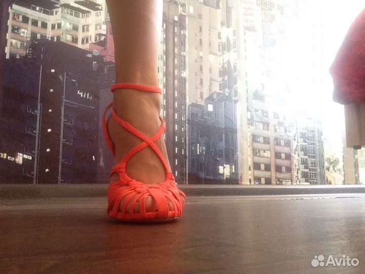 Туфли на каблуке