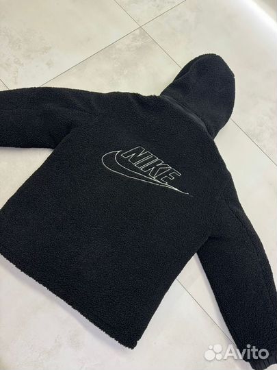 Теплая куртка найк