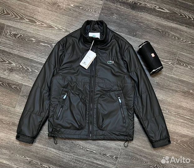 Демисезонные куртки Lacoste удобные