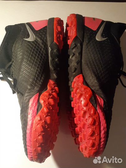 Бутсы футбольные сороконожки