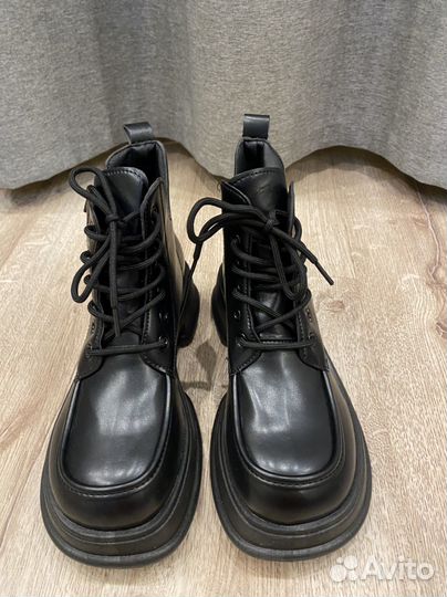 Новые весенние ботинки размер 38