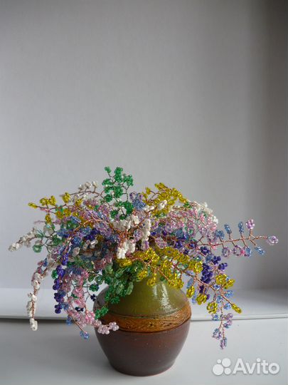 Цветы /букет из бисера 15 см. в вазе