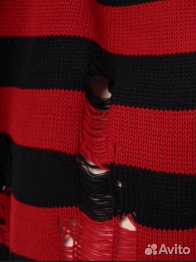 Свитер рваный в полоску