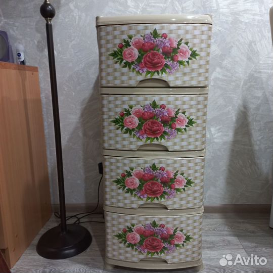 Пластиковый комод