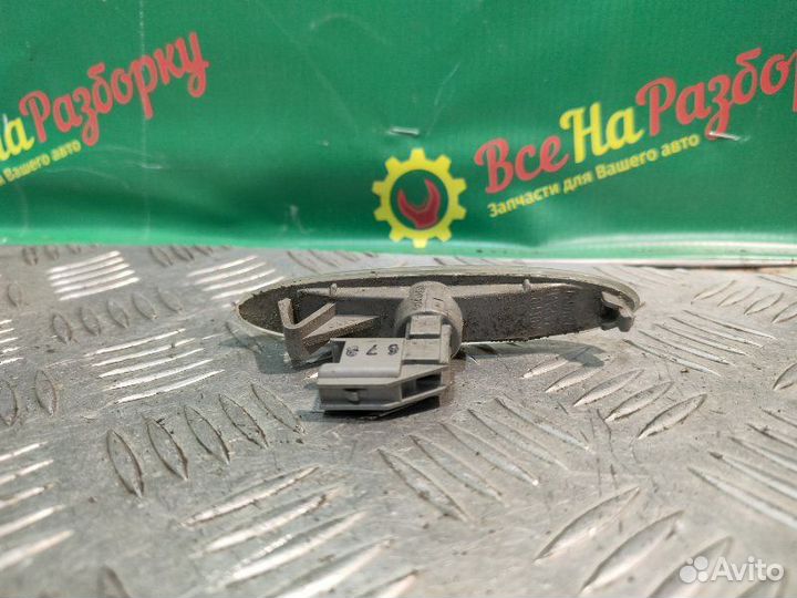 Поворотник правый Toyota Camry 40 седан 2009