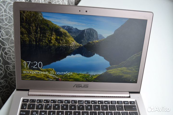 Ноутбук asus