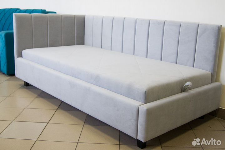 Диван Тахта с матрасом и бельевым ящиком 