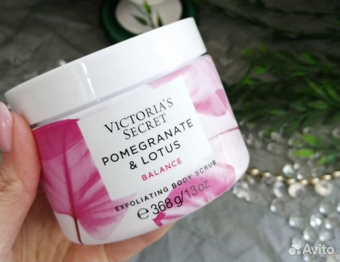 Victorias Secret Отшелушивающий скраб для тела