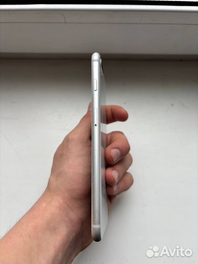 iPhone 8 Plus, 64 ГБ