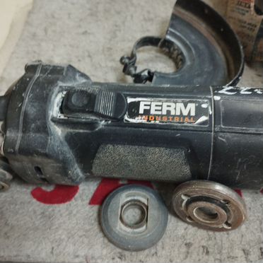 Ушм болгарка ferm industrial AGM 1115P