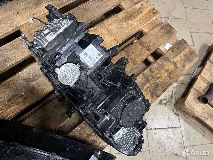 Фары Laser в сборе Bmw x5 x6 g05 g06 дефектные