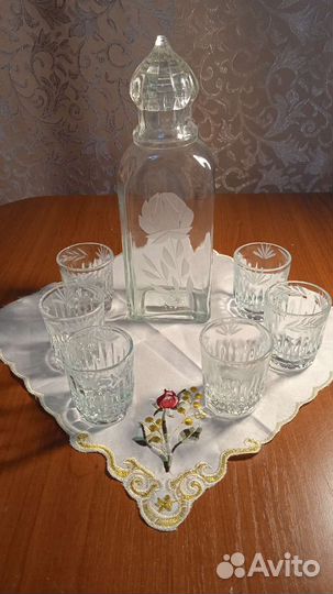 Графин и стопки