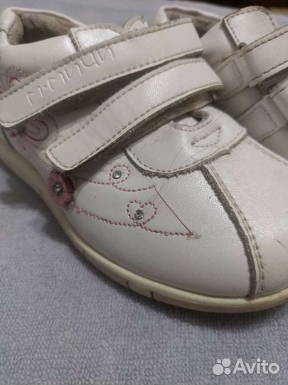 Кроссовки для девочки 29