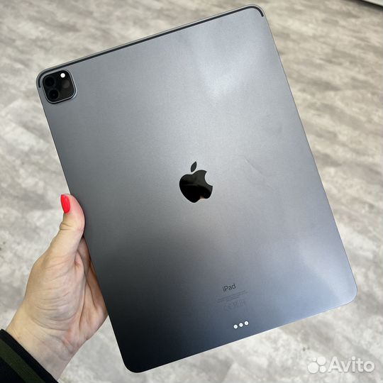 iPad Pro 12,9 (4-поколение) 256 гб + чехол, стилус