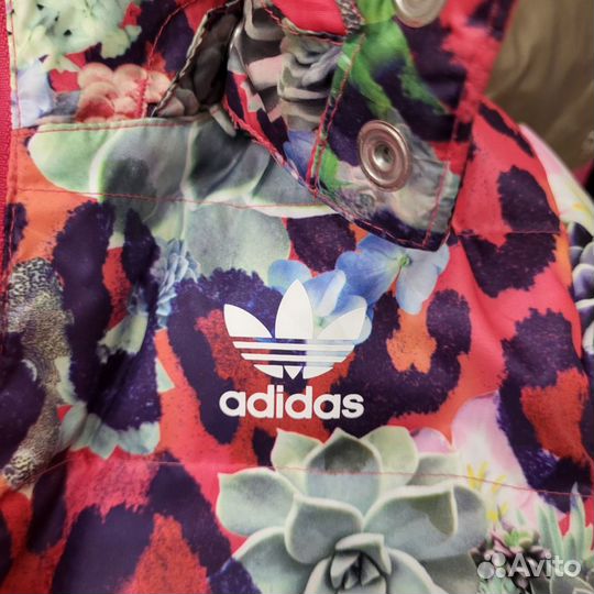 Куртка adidas детская р.128 весна-лето-осень