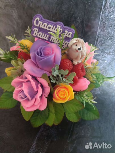 Пионы, розы. Букеты на 1 сентября из мыла