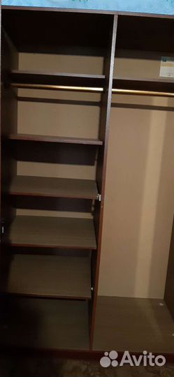 Шкаф
