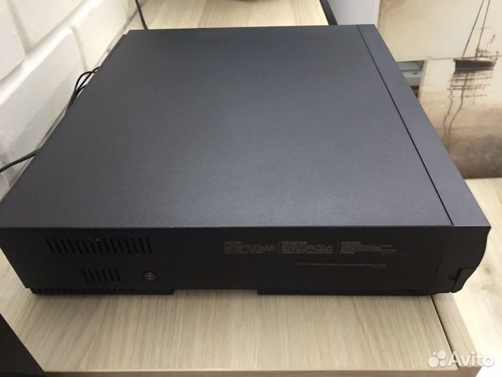 Видеомагнитофон panasonic NV J 30 HQ (VHS)