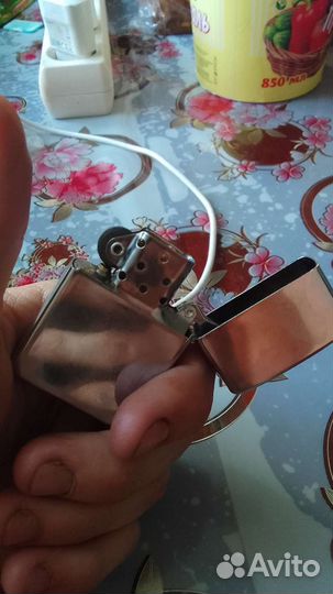 Зажигалка бензиновая