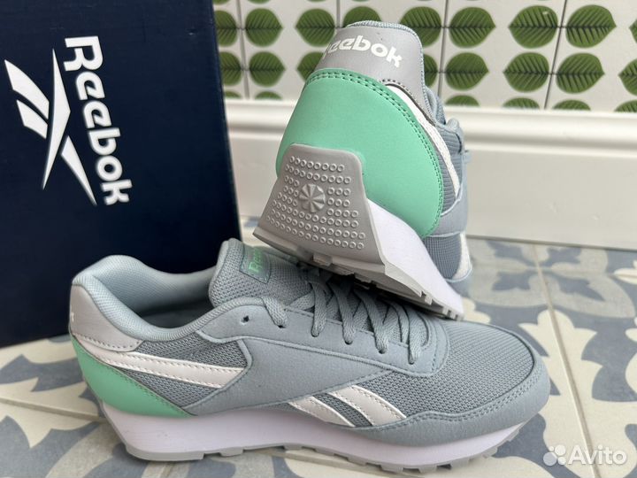 Кроссовки Reebok Rewind Run 37/37,5