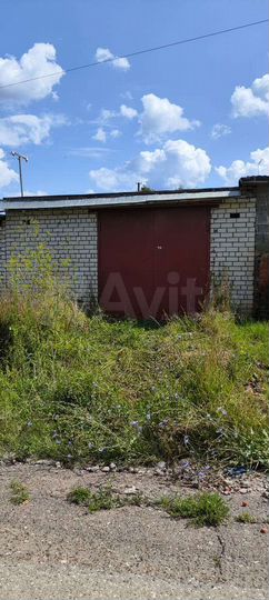 Гараж, > 30 м²