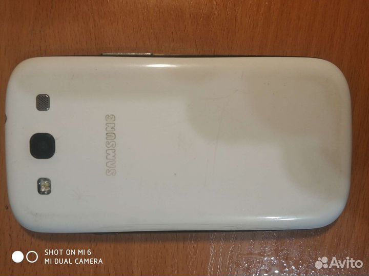 Телефон Samsung