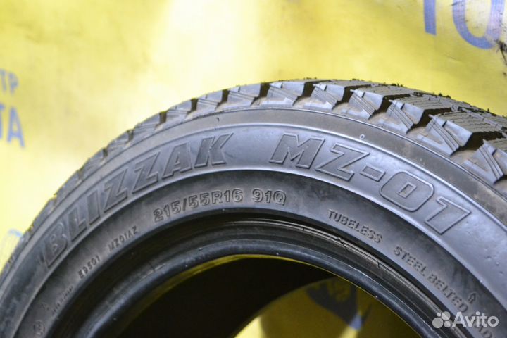 Bridgestone Blizzak MZ-01 215/55 R16
