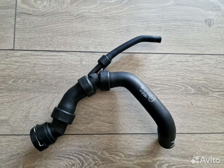 Патрубок (Шланг) радиатора двс 2.4/2.8 Audi A6 C5